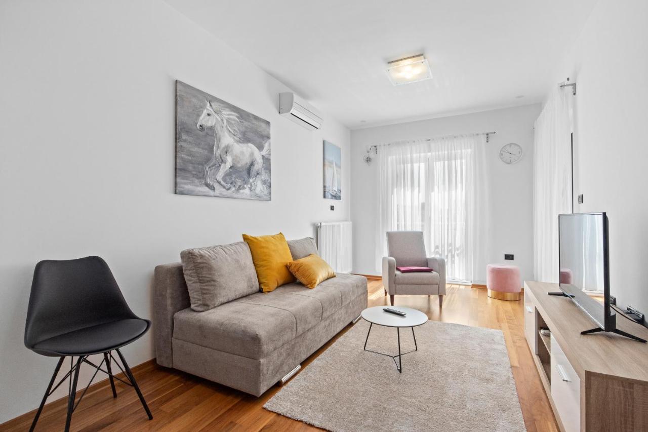 Feniks Fazana Apartman Exteriér fotografie
