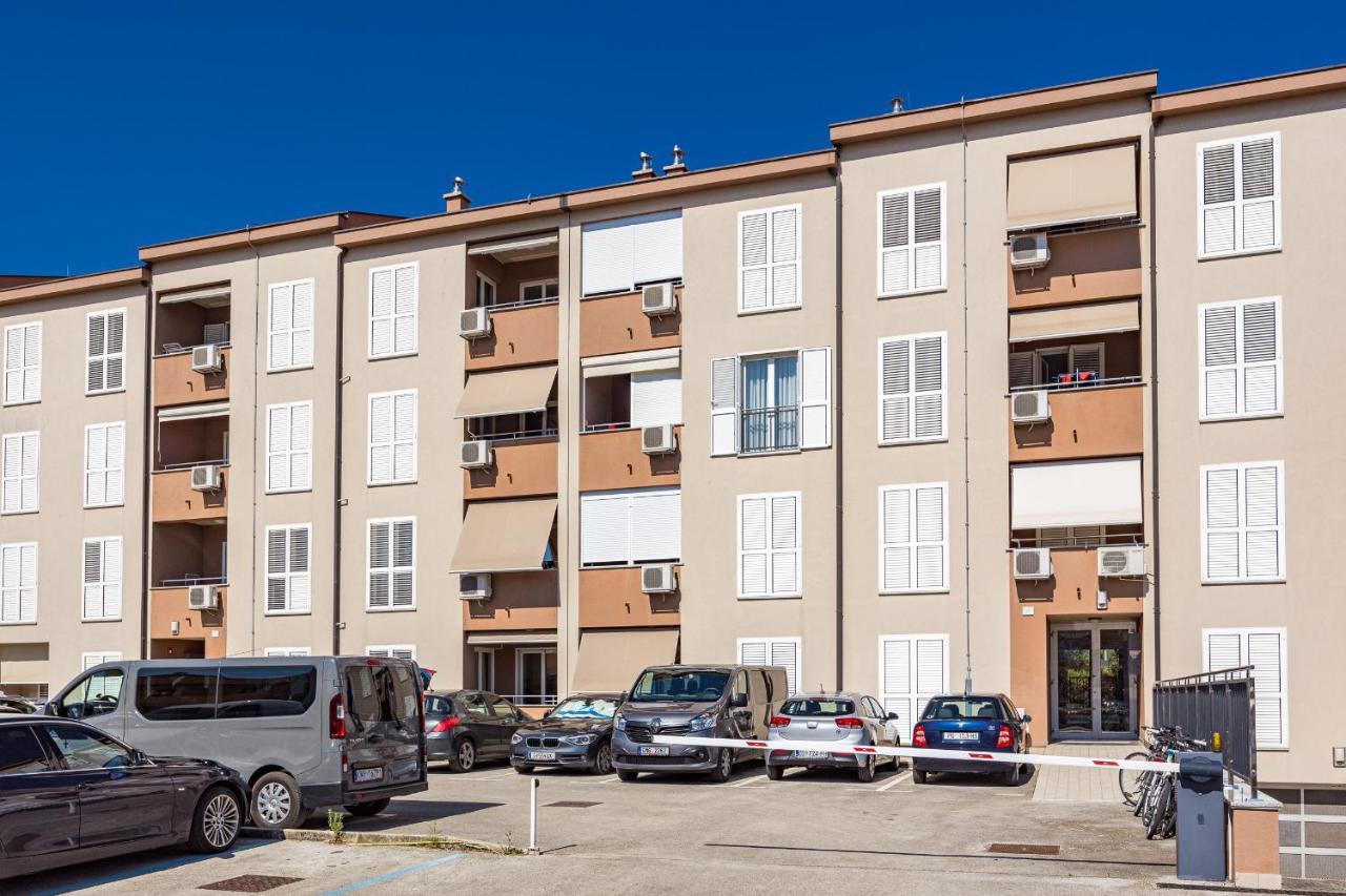 Feniks Fazana Apartman Exteriér fotografie